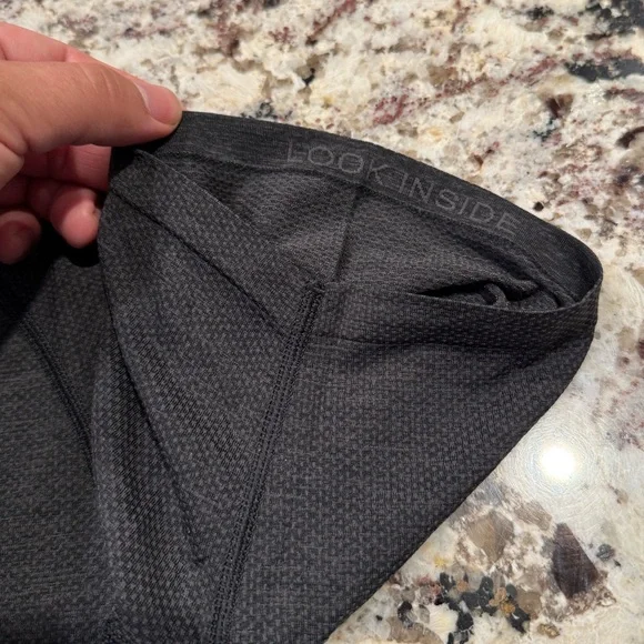 Men’s Lululemon shirt - Picture 6 of 8